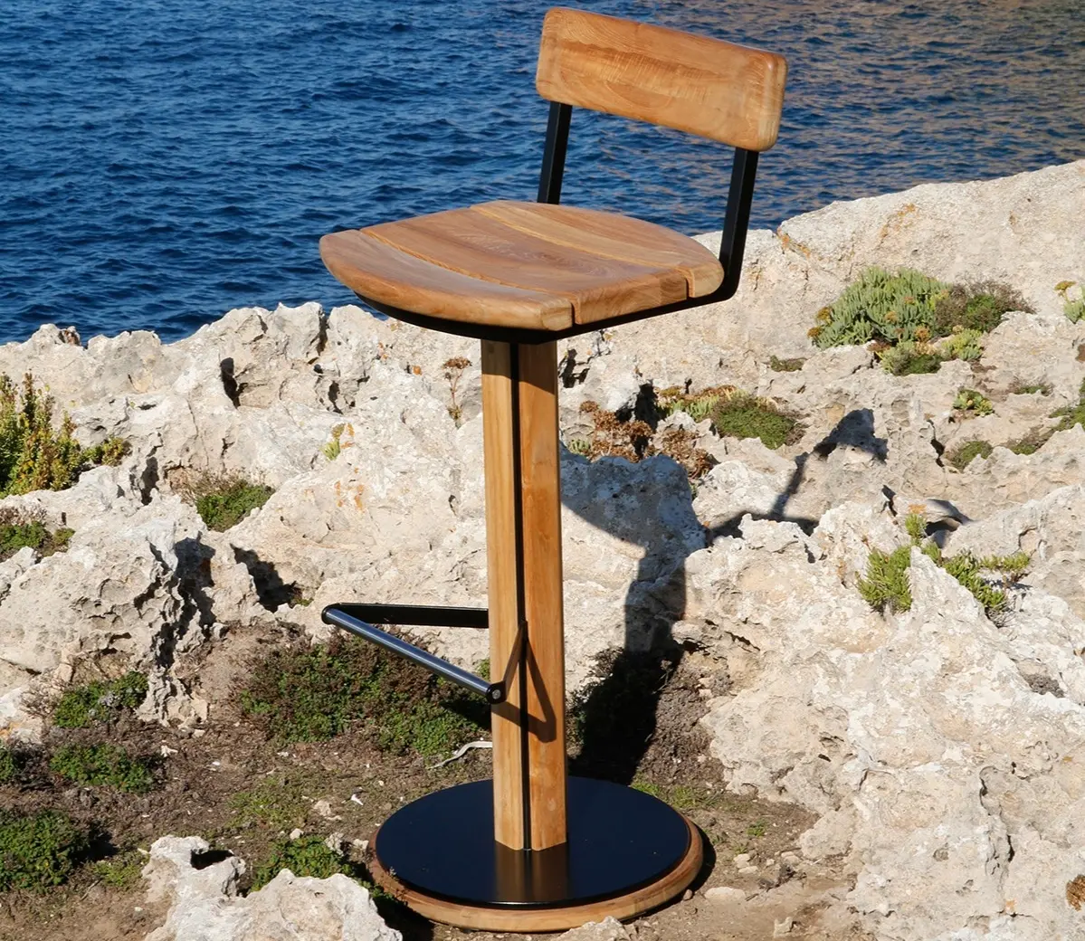 Barlow Tyrie Titan High Dining Chair